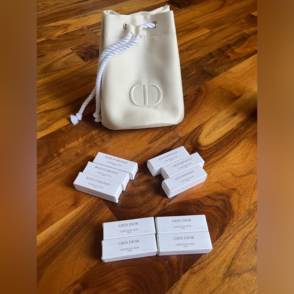 Dior Cream Bucket Bag, NEW - Picture 4 of 10